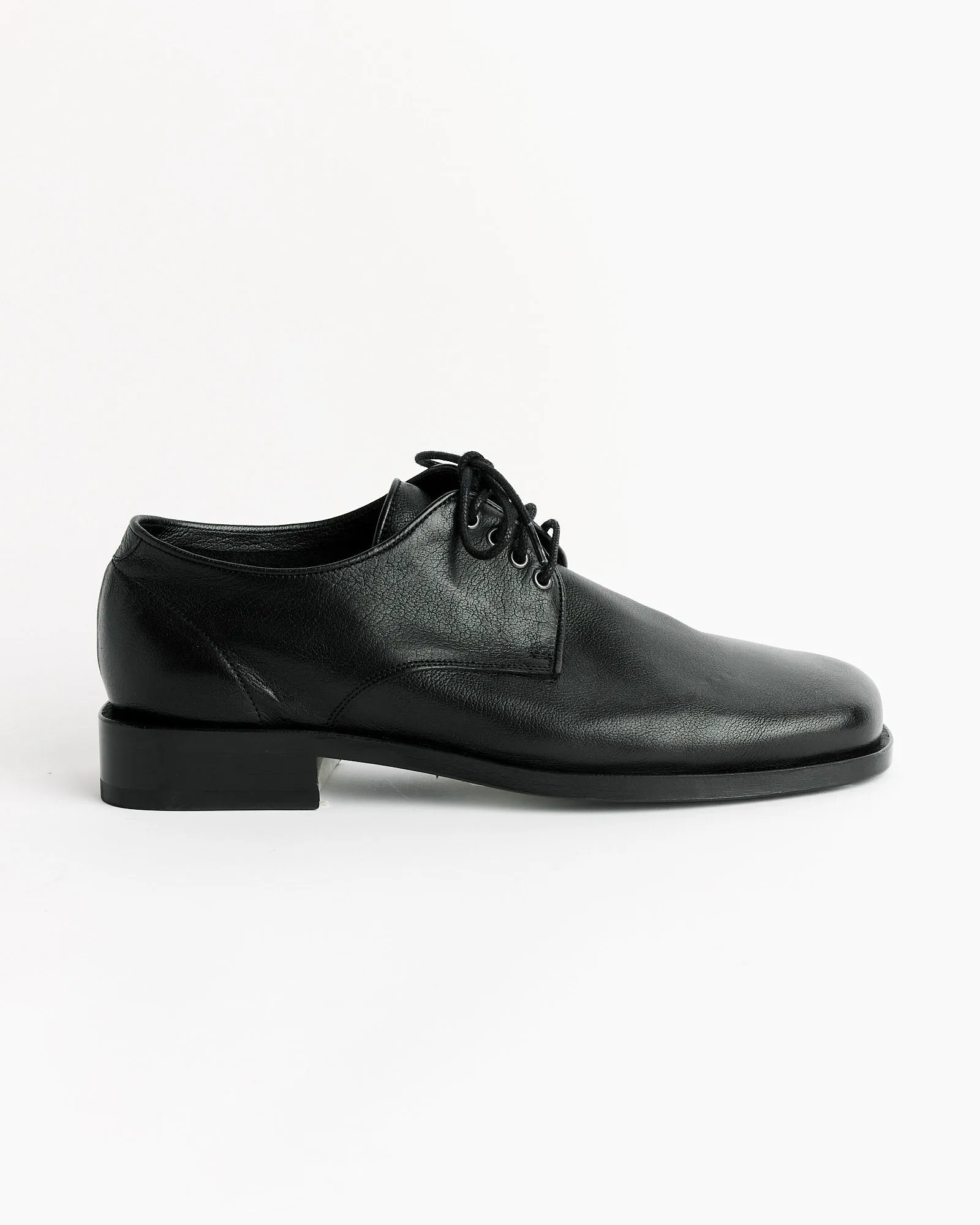Anatomic Derbies in Black