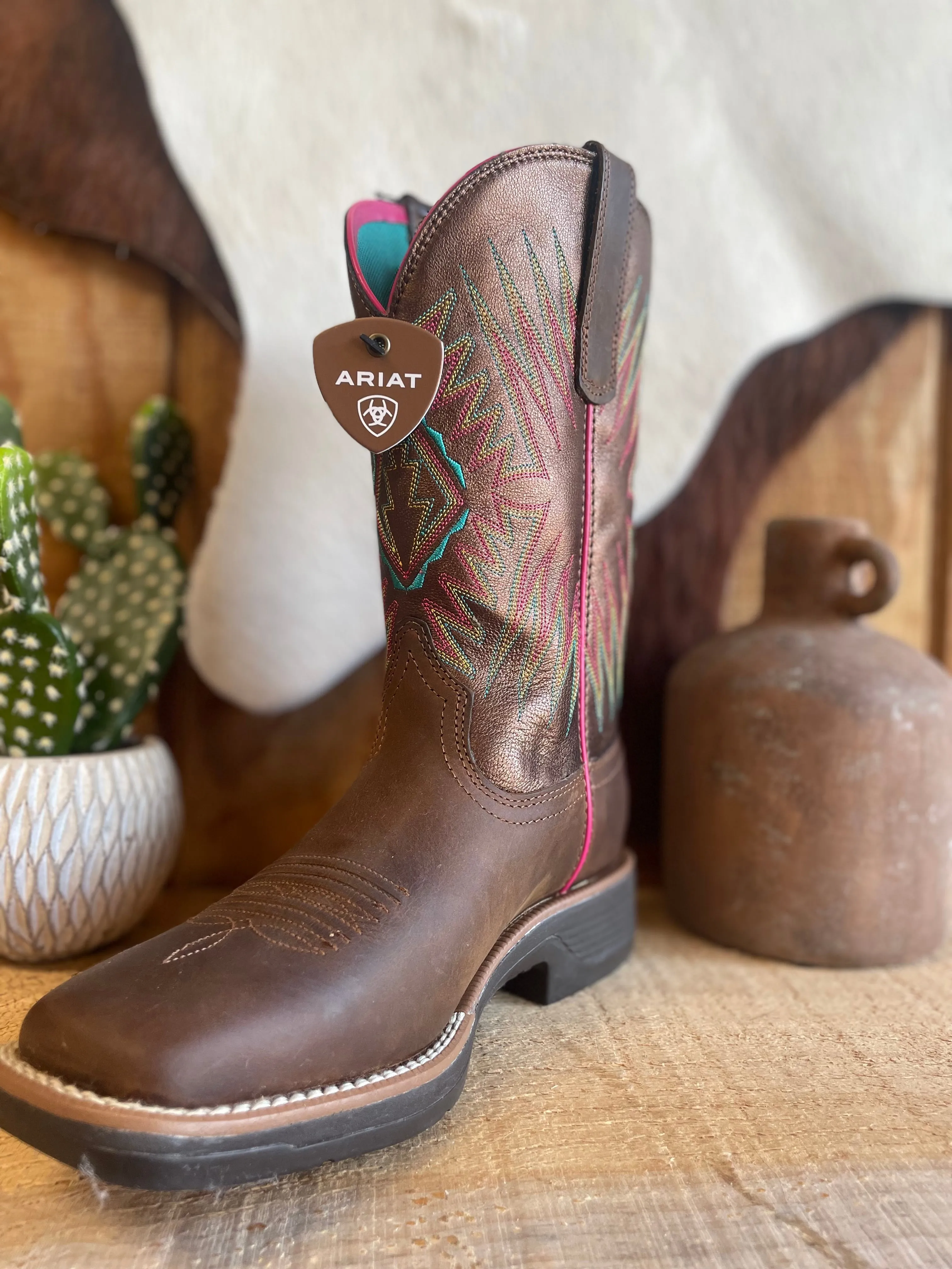 Ariat Women's Ridgeback Distressed Tan/ Bridle Tan 11 In Top Boot