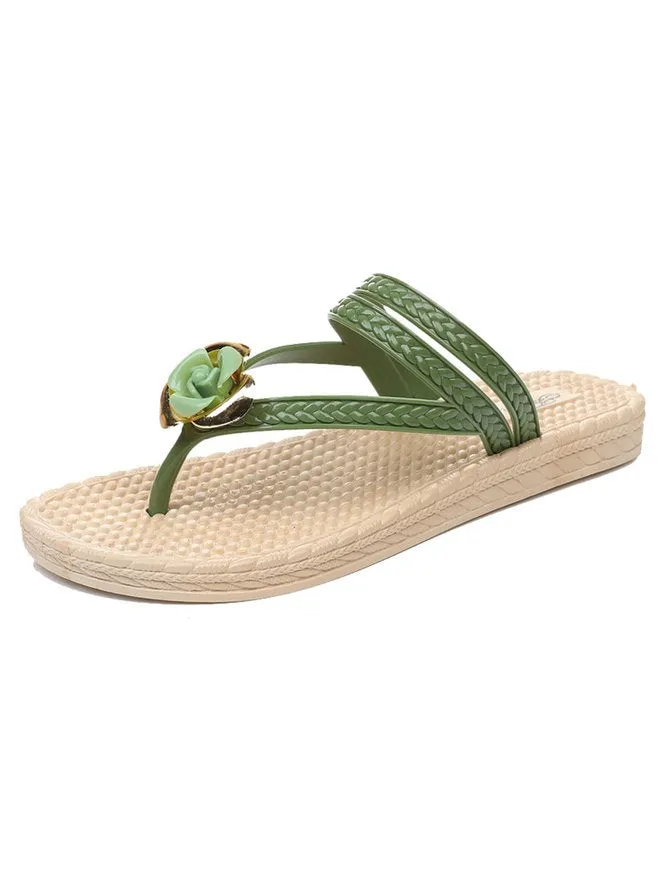 Comfortable and cool slippers