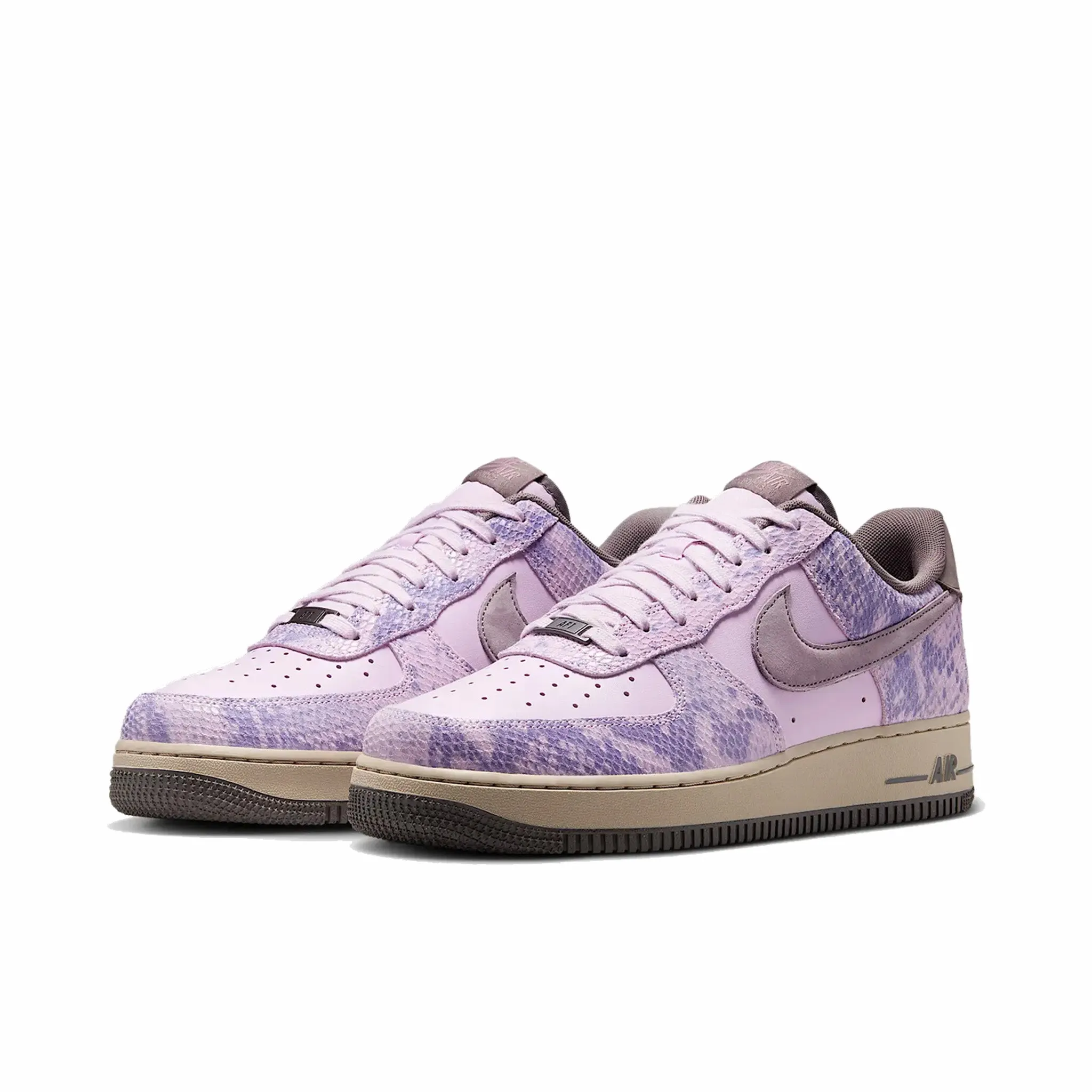 Nike Men's Air Force 1 '07 LV8 (Doll/Sanddrift/Cave Stone/Taupe Grey)