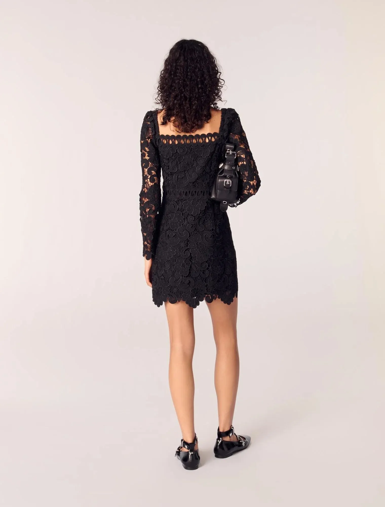 Short guipure dress