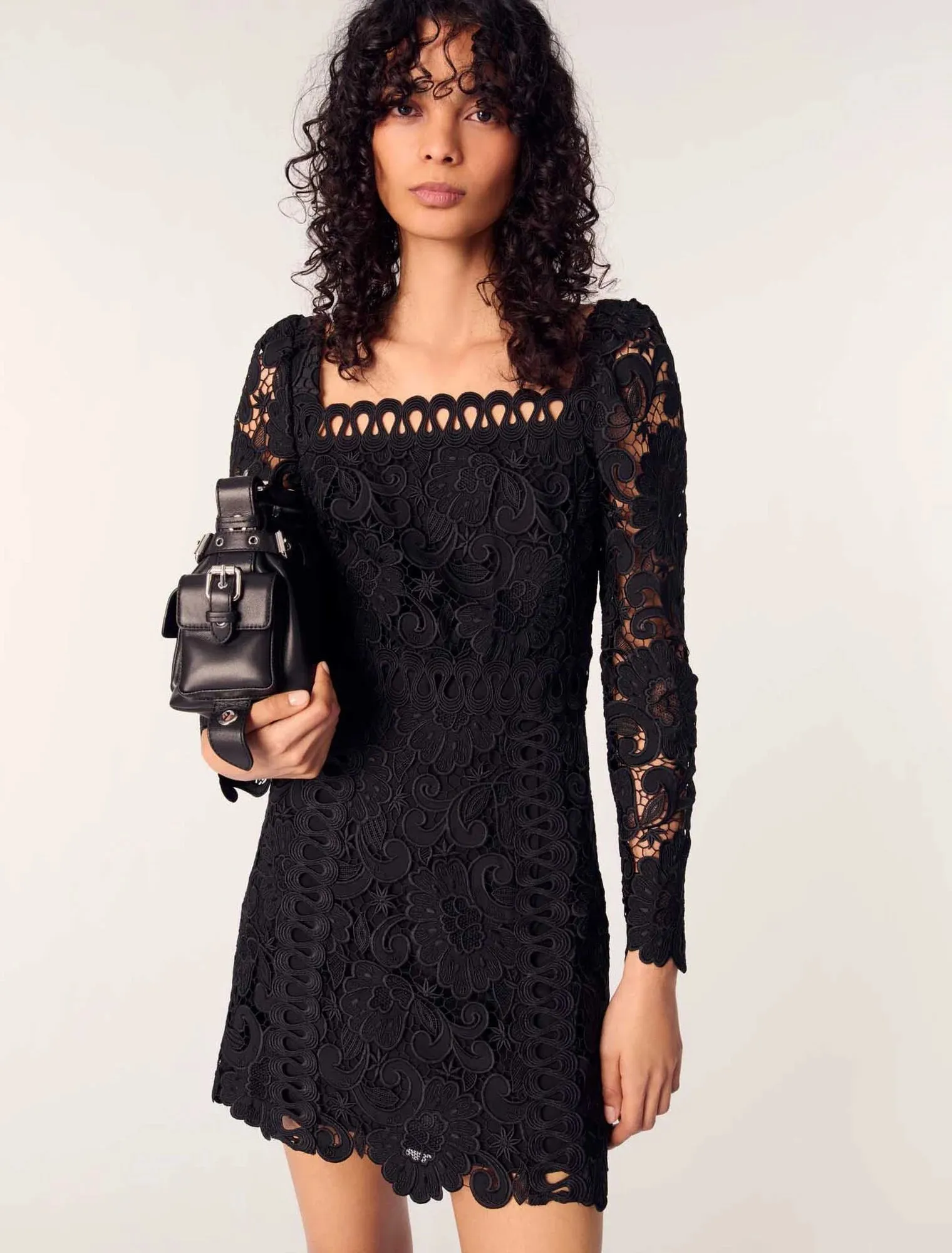 Short guipure dress