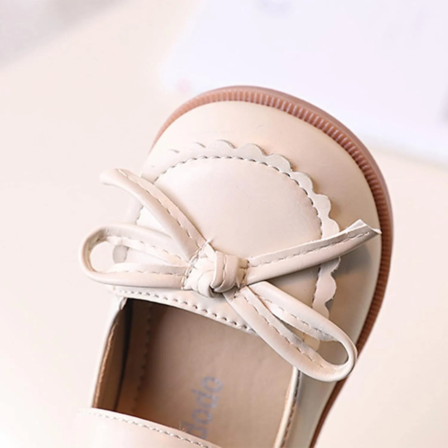 Size 12 Girls Boots Fashion Four Seasons Children Casual Shoes Girls Leather Shoes Flat Bottom Girl Costume Boot Covers