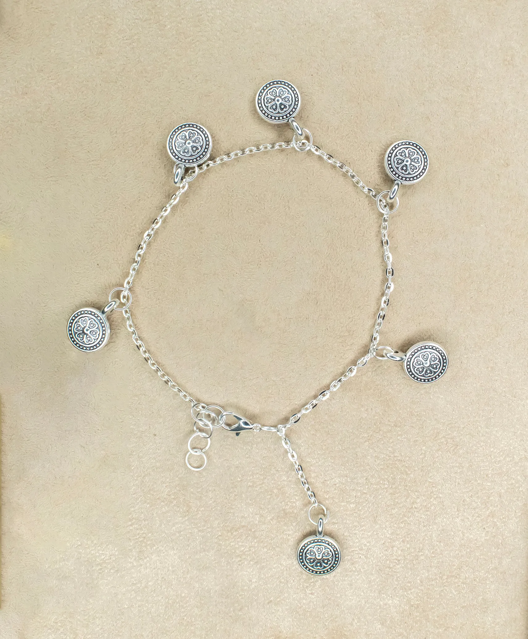 Sofia Bracelet : Handmade