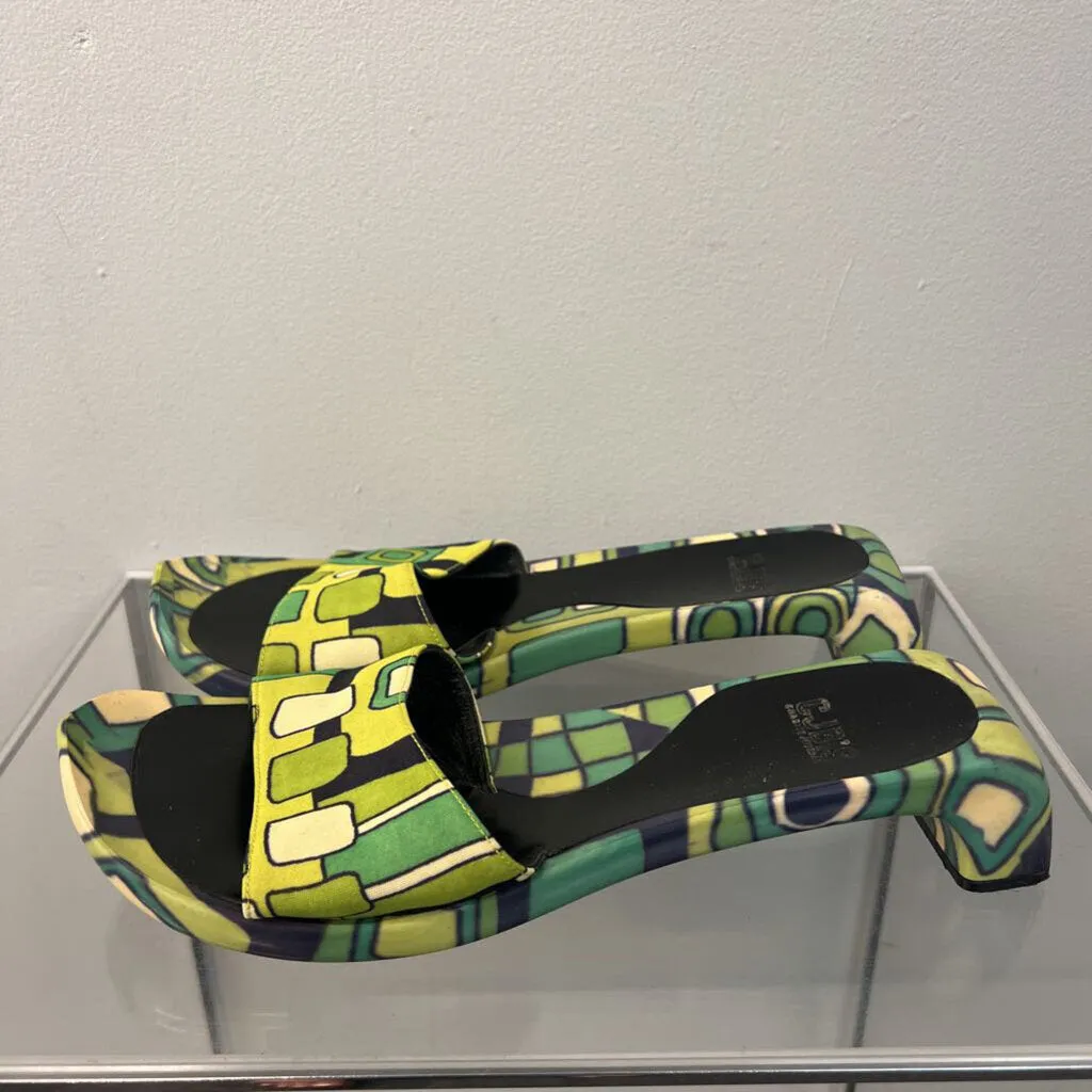 Vintage CJBIS Green Retro Print Slip On Rounded Heels 9.5